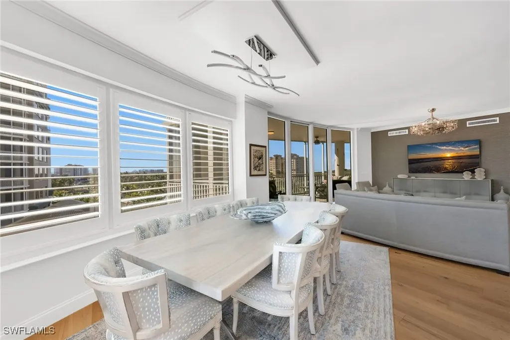 13675 Vanderbilt Drive Naples FL 34110