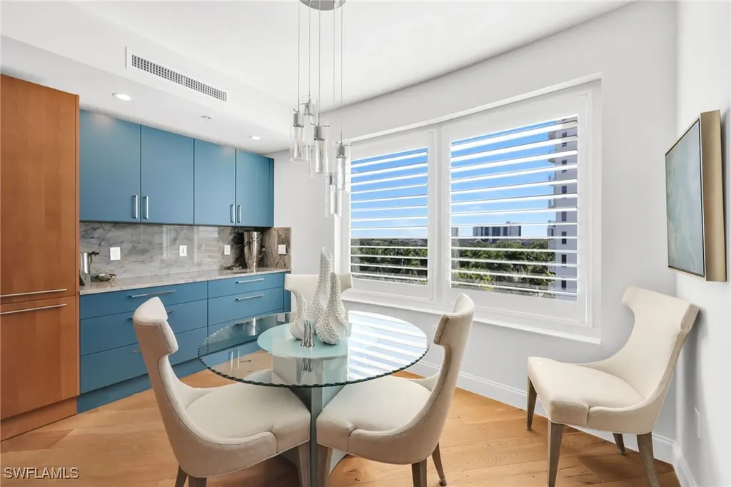 13675 Vanderbilt Drive Naples FL 34110