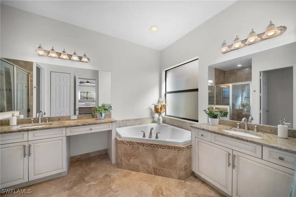 3418 Tigris Lane Naples FL 34119