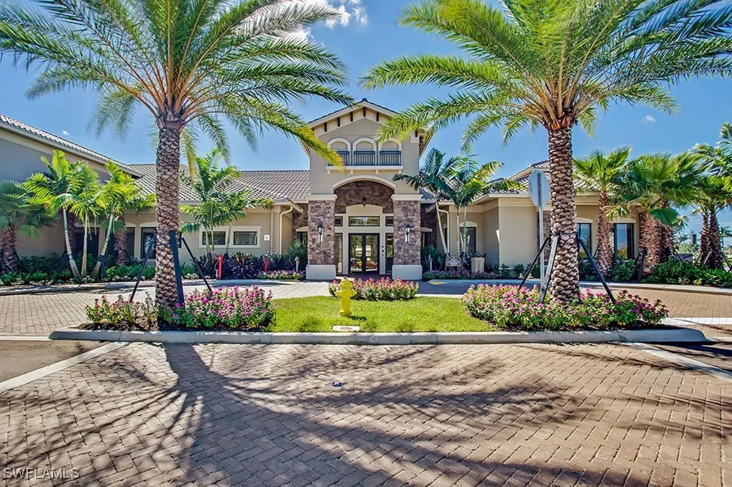 3418 Tigris Lane Naples FL 34119