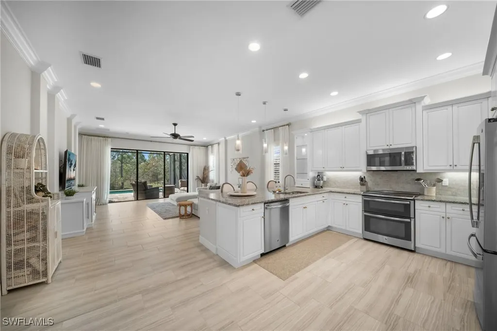 3418 Tigris Lane Naples FL 34119