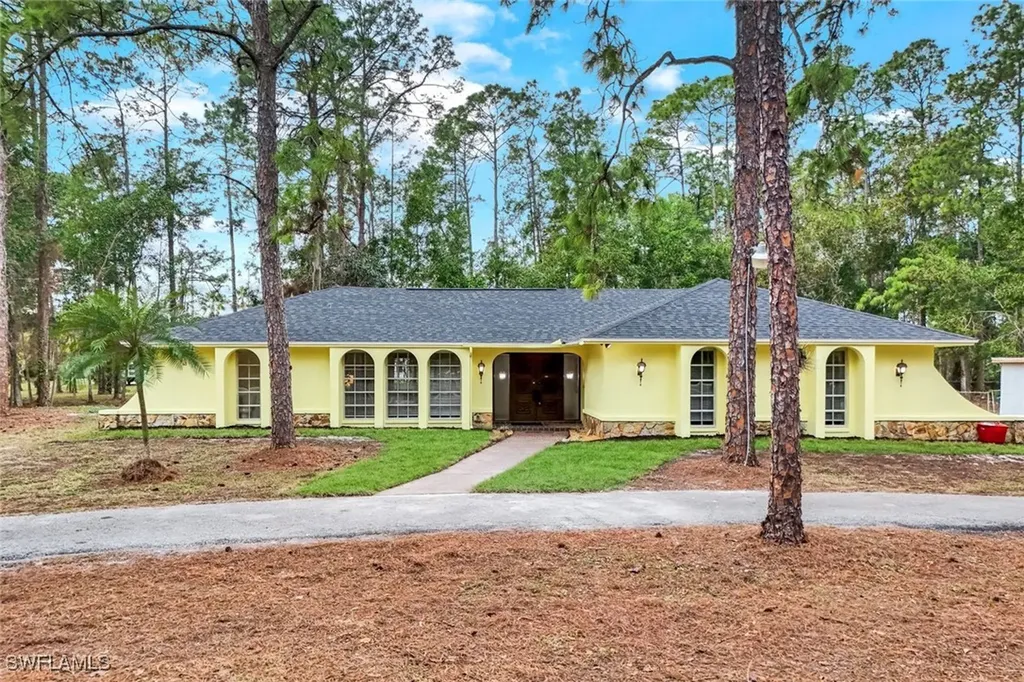 525 Weber Boulevard N Naples FL 34120