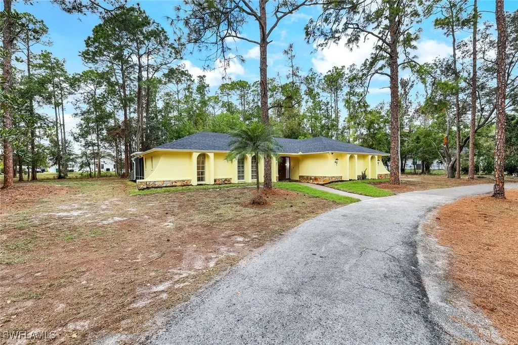 525 Weber Boulevard N Naples FL 34120