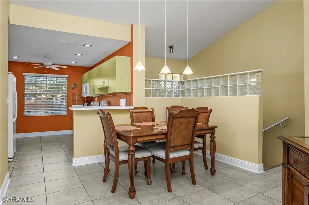541 Windsor Square Naples FL 34104