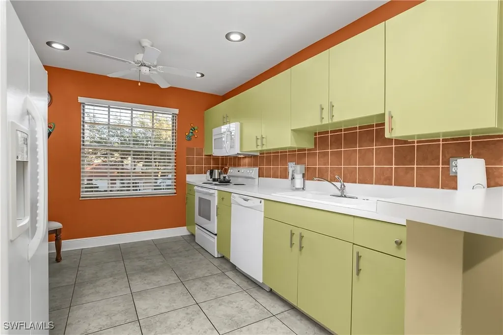 541 Windsor Square Naples FL 34104