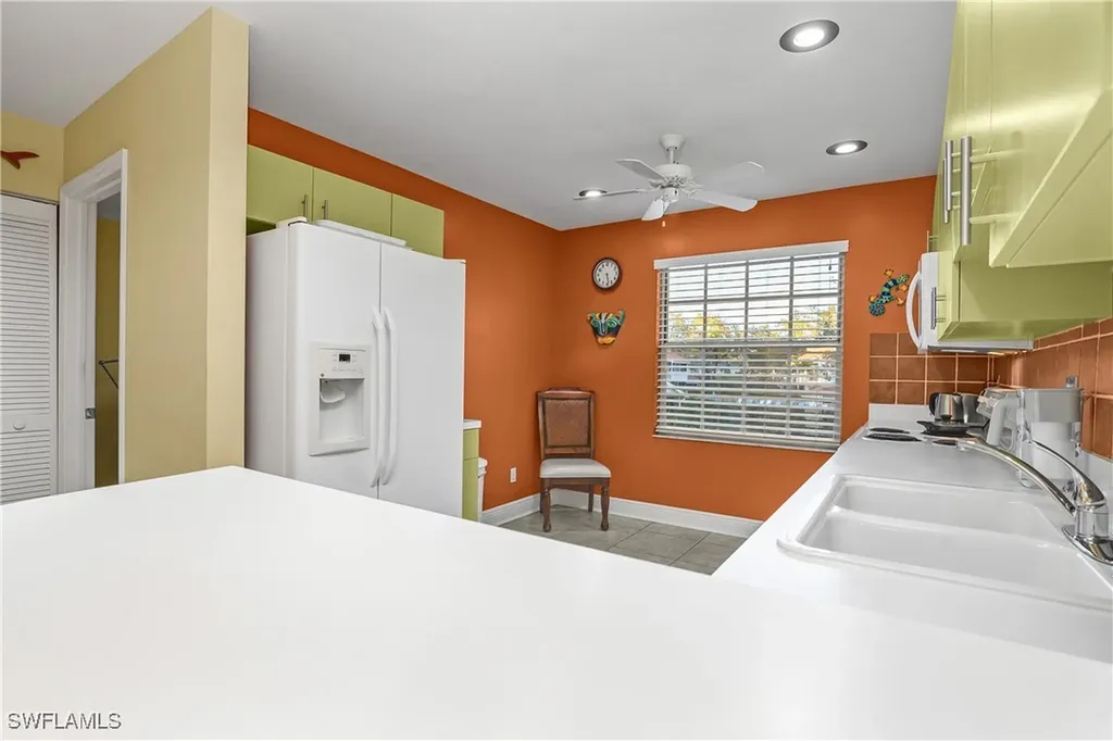 541 Windsor Square Naples FL 34104
