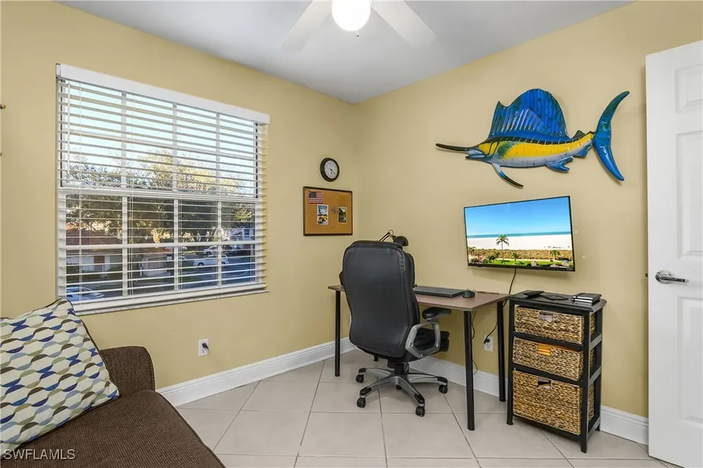 541 Windsor Square Naples FL 34104
