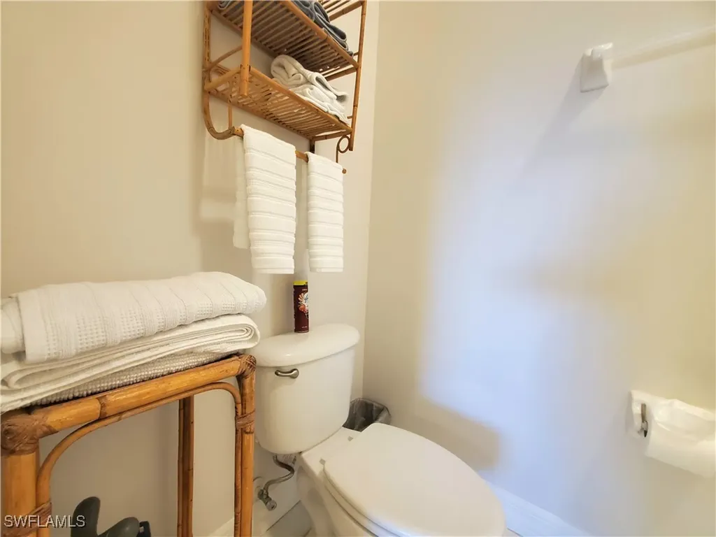 1100 Eastham Way Naples FL 34104