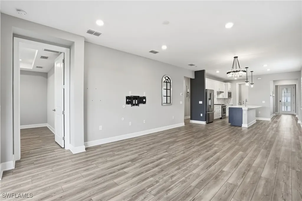 20060 Kingmont Drive Estero FL 33928