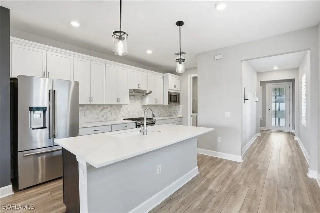 20060 Kingmont Drive Estero FL 33928