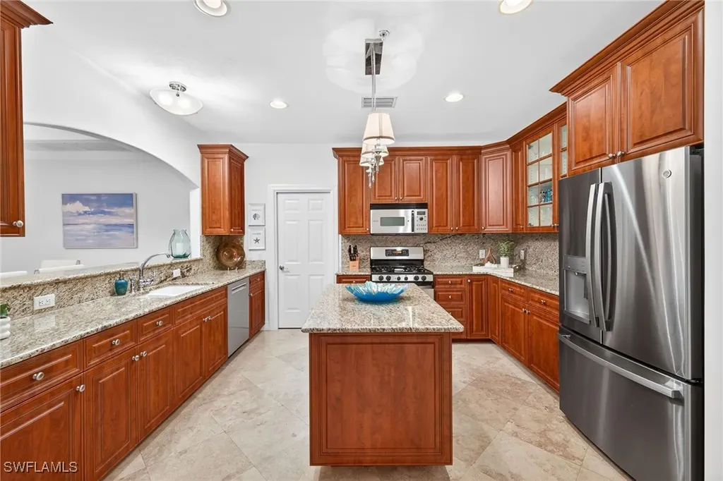 2805 Tiburon Boulevard E Naples FL 34109