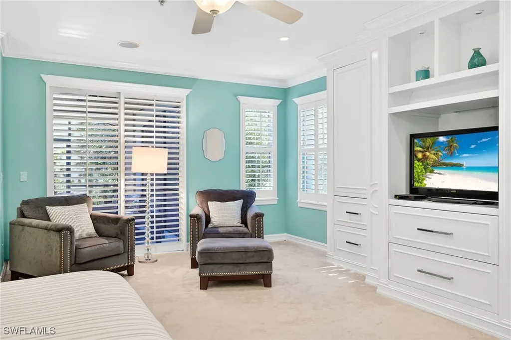 2805 Tiburon Boulevard E Naples FL 34109