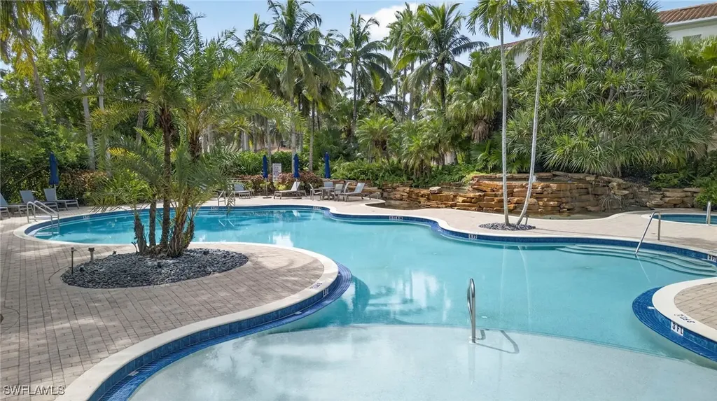 2805 Tiburon Boulevard E Naples FL 34109