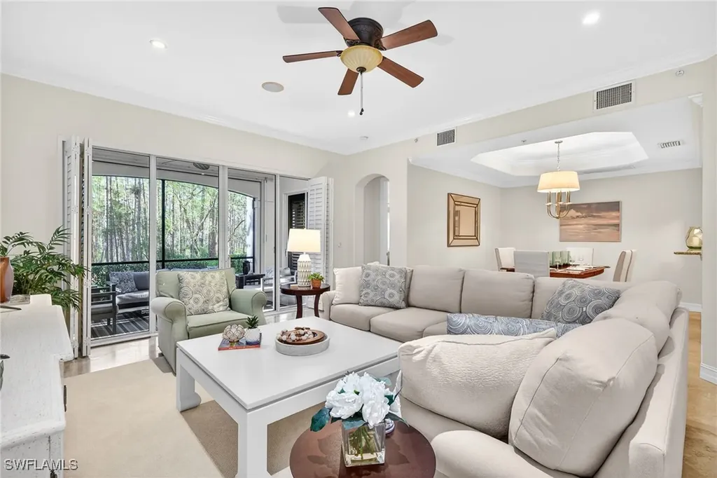 2805 Tiburon Boulevard E Naples FL 34109