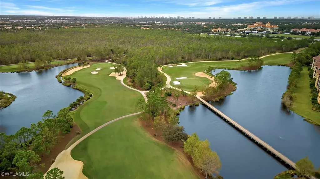2805 Tiburon Boulevard E Naples FL 34109