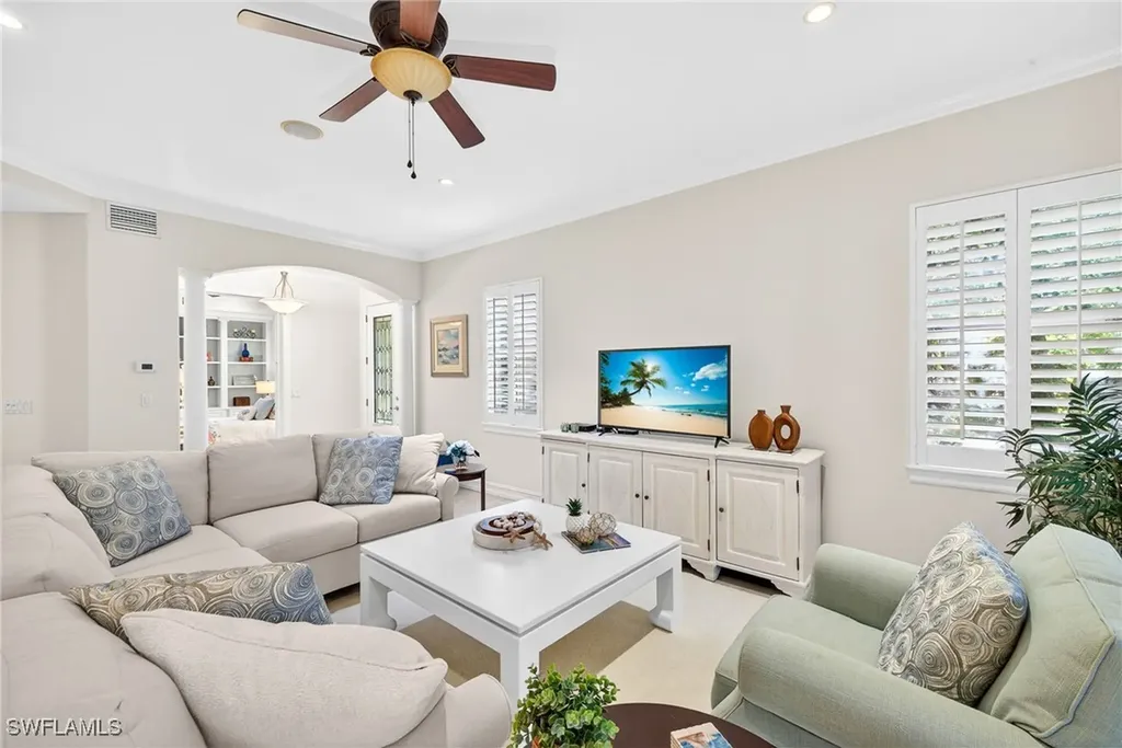 2805 Tiburon Boulevard E Naples FL 34109