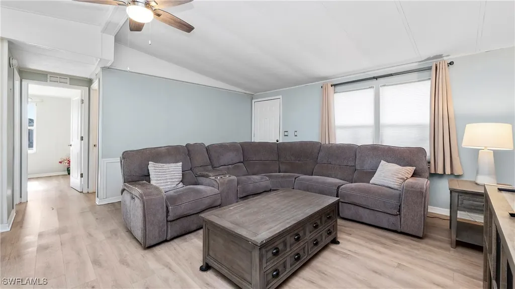 101 Sugar Loaf Lane Naples FL 34114