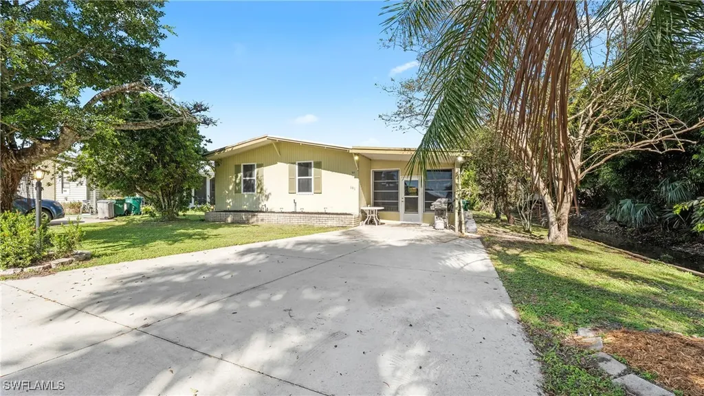 101 Sugar Loaf Lane Naples FL 34114
