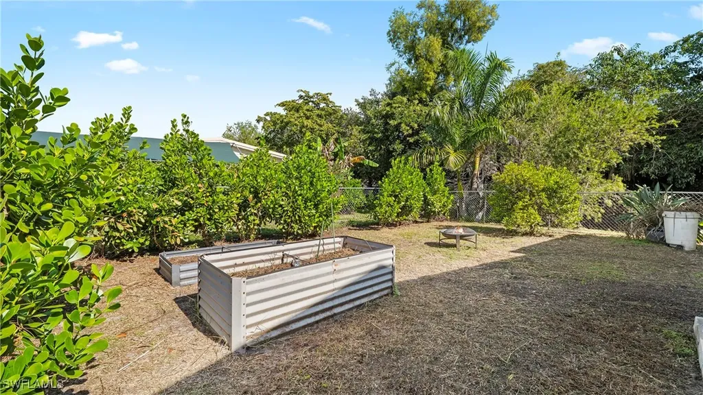 101 Sugar Loaf Lane Naples FL 34114