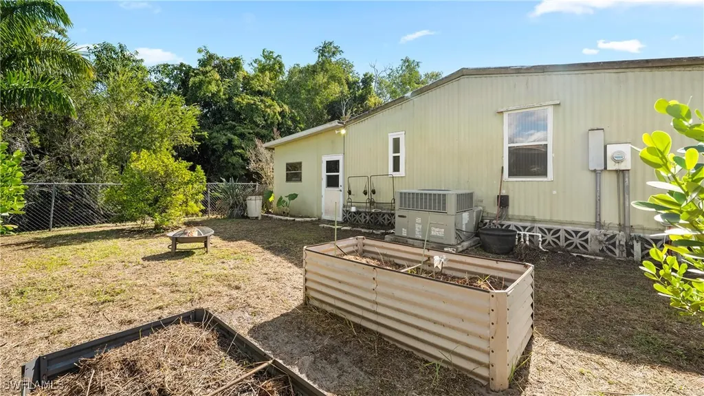 101 Sugar Loaf Lane Naples FL 34114