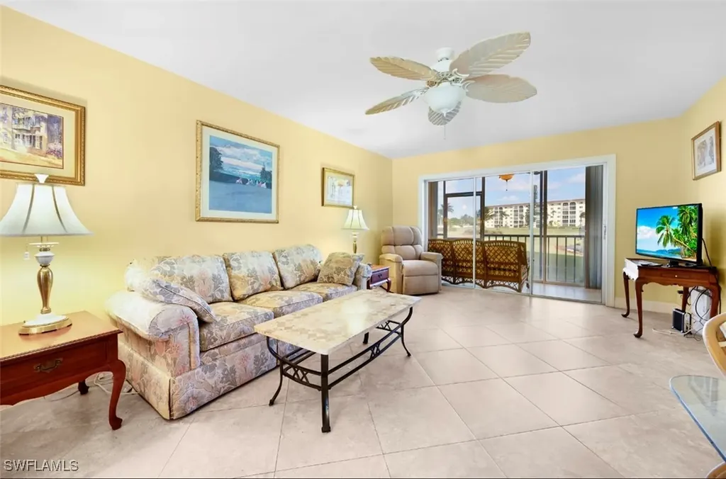 41 High Point Circle S Naples FL 34103