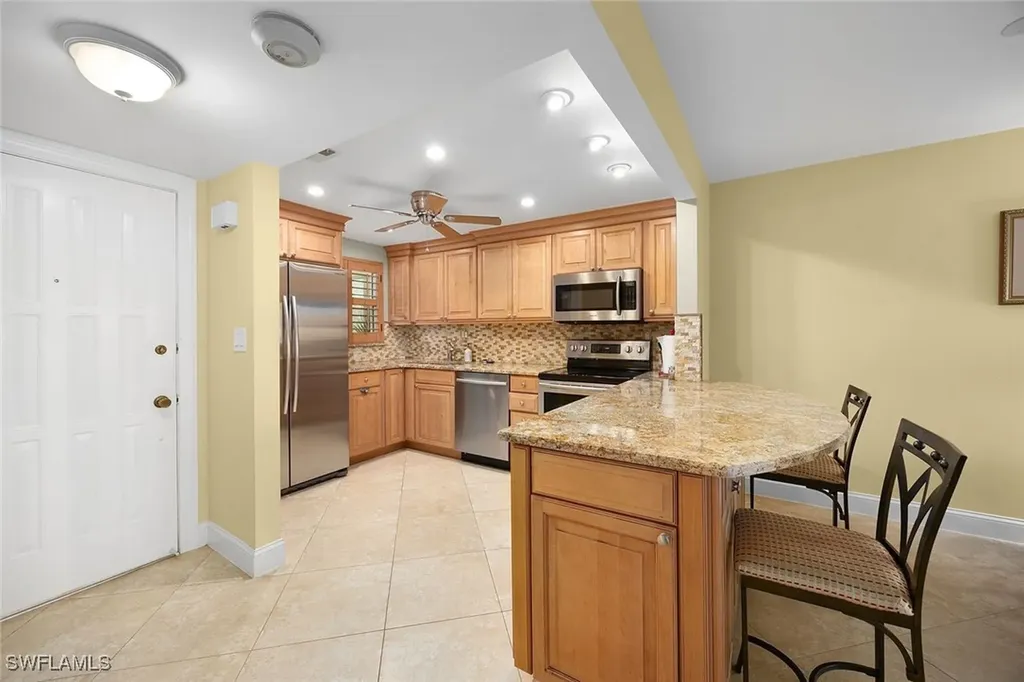 41 High Point Circle S Naples FL 34103