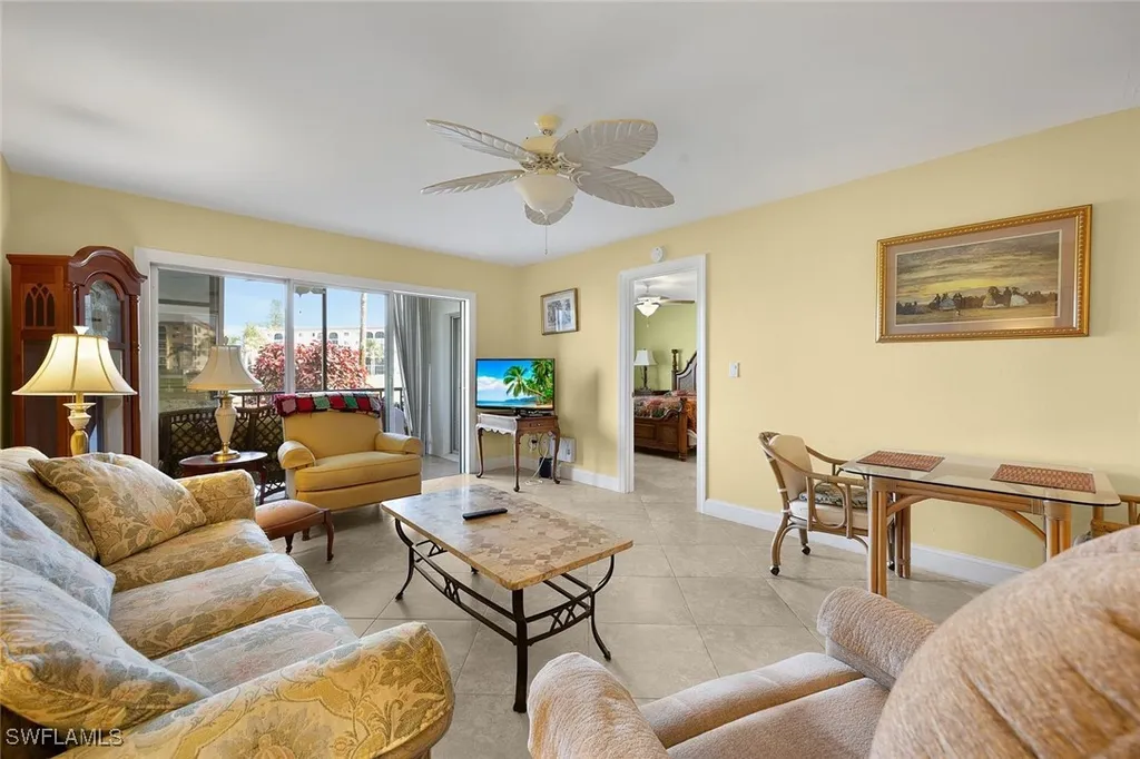 41 High Point Circle S Naples FL 34103