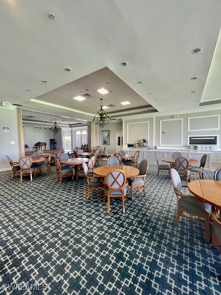 41 High Point Circle S Naples FL 34103