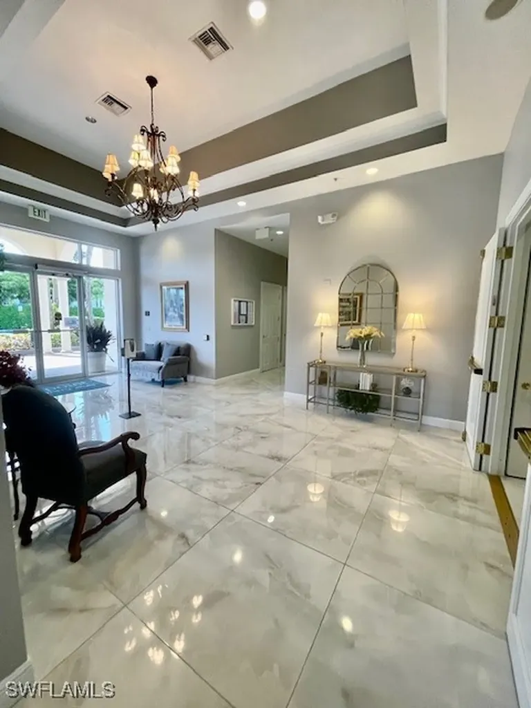 41 High Point Circle S Naples FL 34103