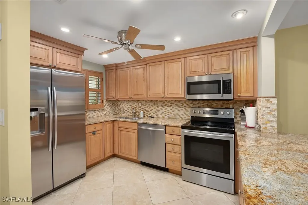 41 High Point Circle S Naples FL 34103