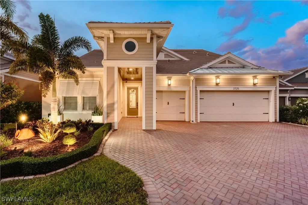3725 Helmsman Drive Naples FL 34120