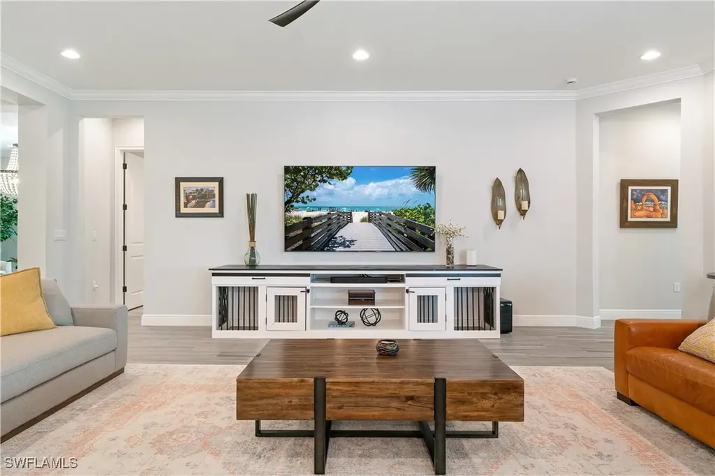3725 Helmsman Drive Naples FL 34120