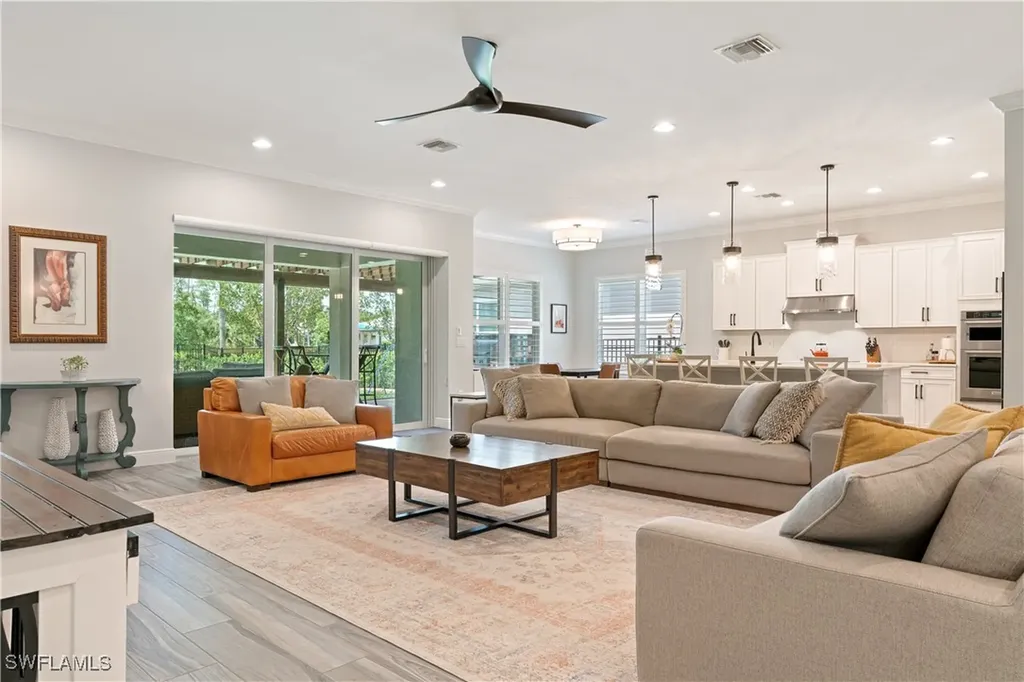 3725 Helmsman Drive Naples FL 34120