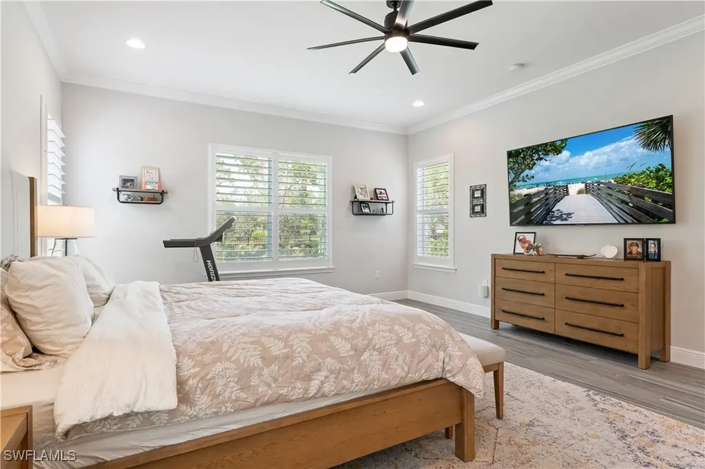 3725 Helmsman Drive Naples FL 34120