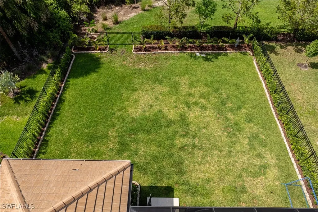 3725 Helmsman Drive Naples FL 34120