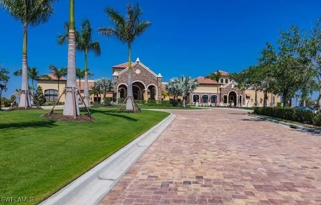 9566 Trevi Court Naples FL 34113