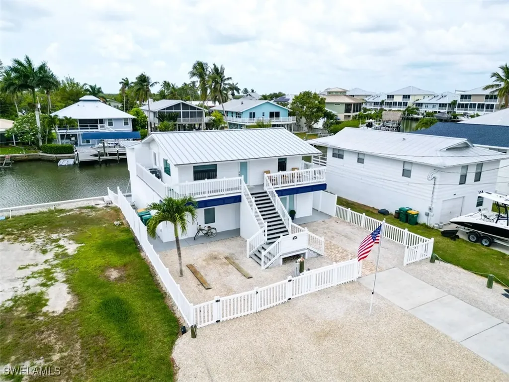576 Coconut Avenue Goodland FL 34140