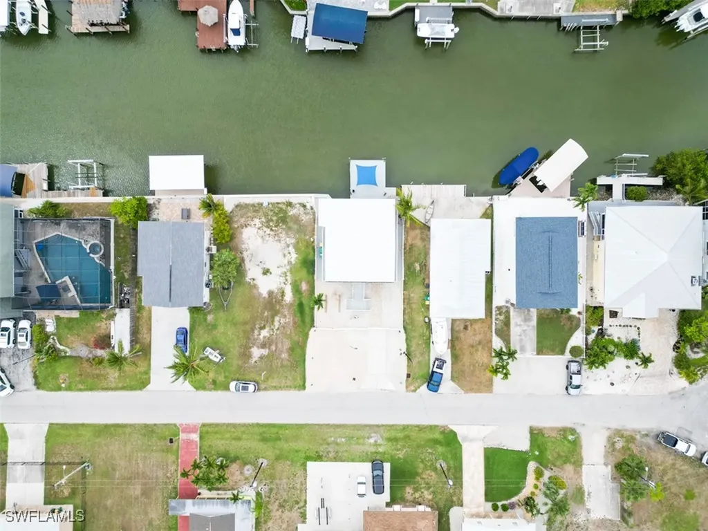 576 Coconut Avenue Goodland FL 34140