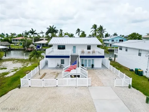 576 Coconut Avenue Goodland FL 34140