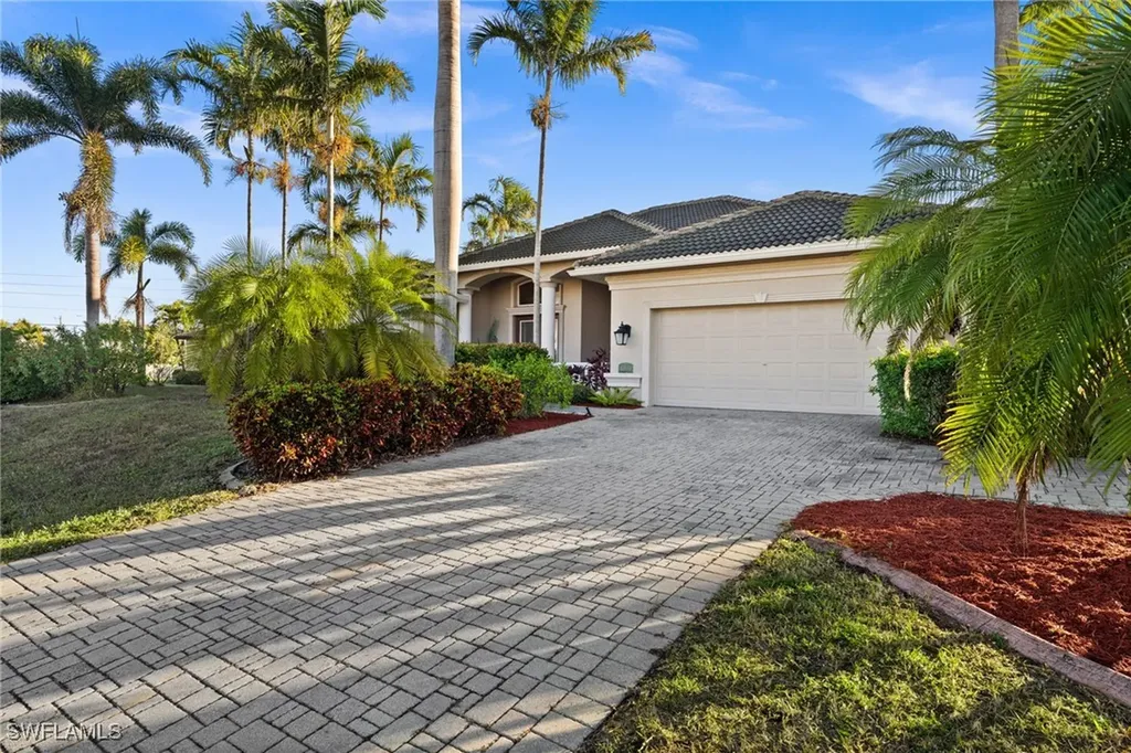 4009 Chiquita Boulevard S Cape Coral FL 33914