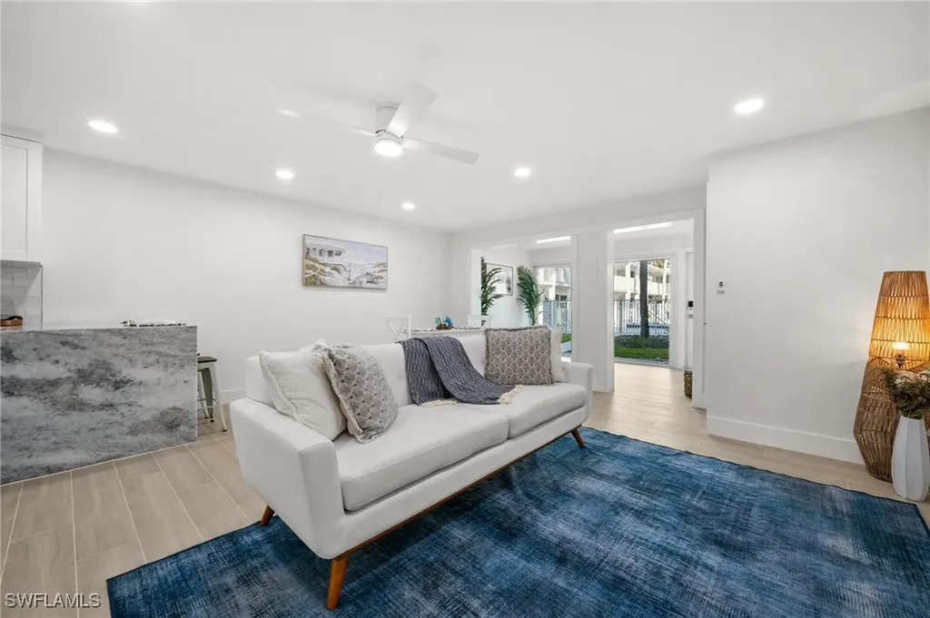 342 Harbour Drive Naples FL 34103