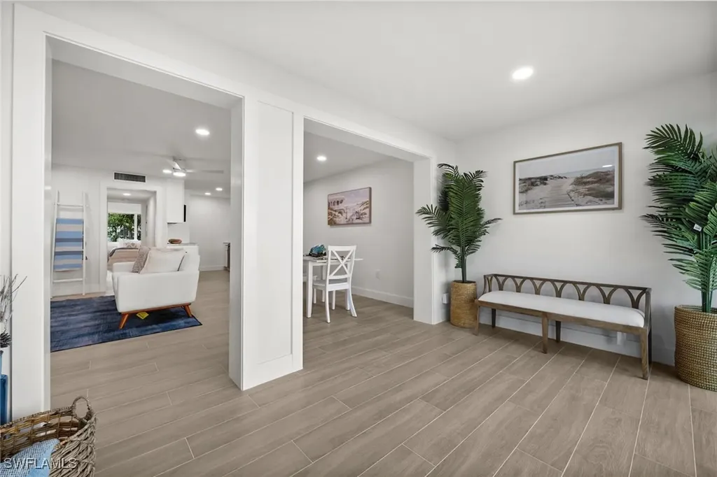 342 Harbour Drive Naples FL 34103