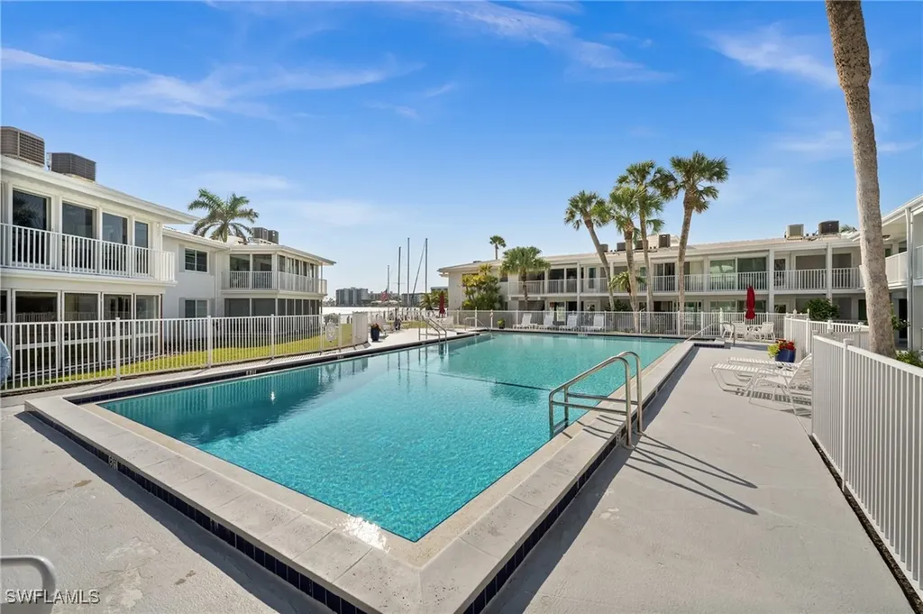 342 Harbour Drive Naples FL 34103