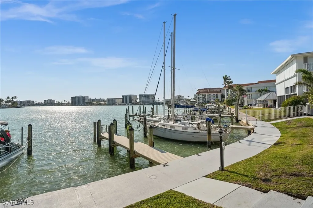 342 Harbour Drive Naples FL 34103