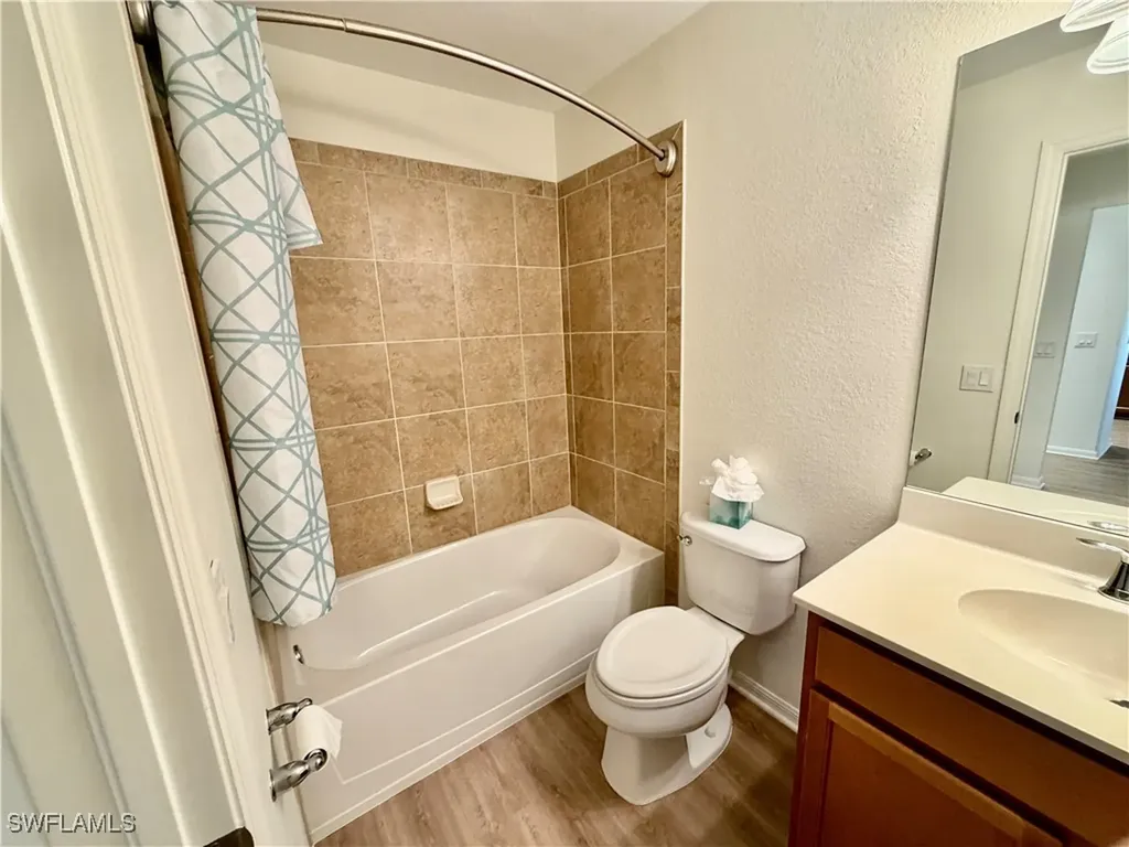 9832 Venezia Circle Naples FL 34113