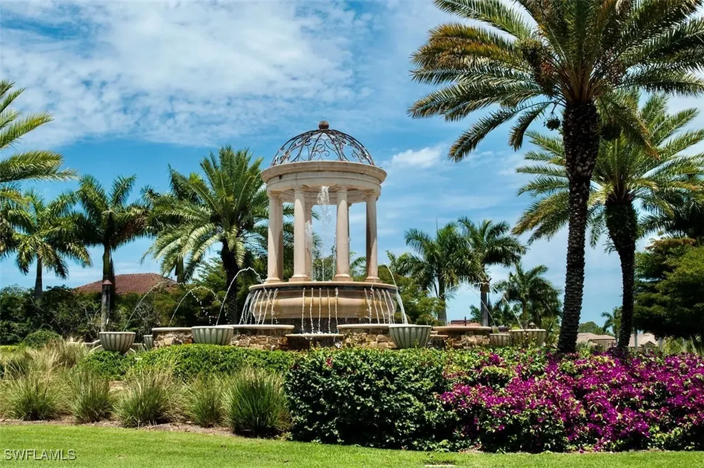 9832 Venezia Circle Naples FL 34113