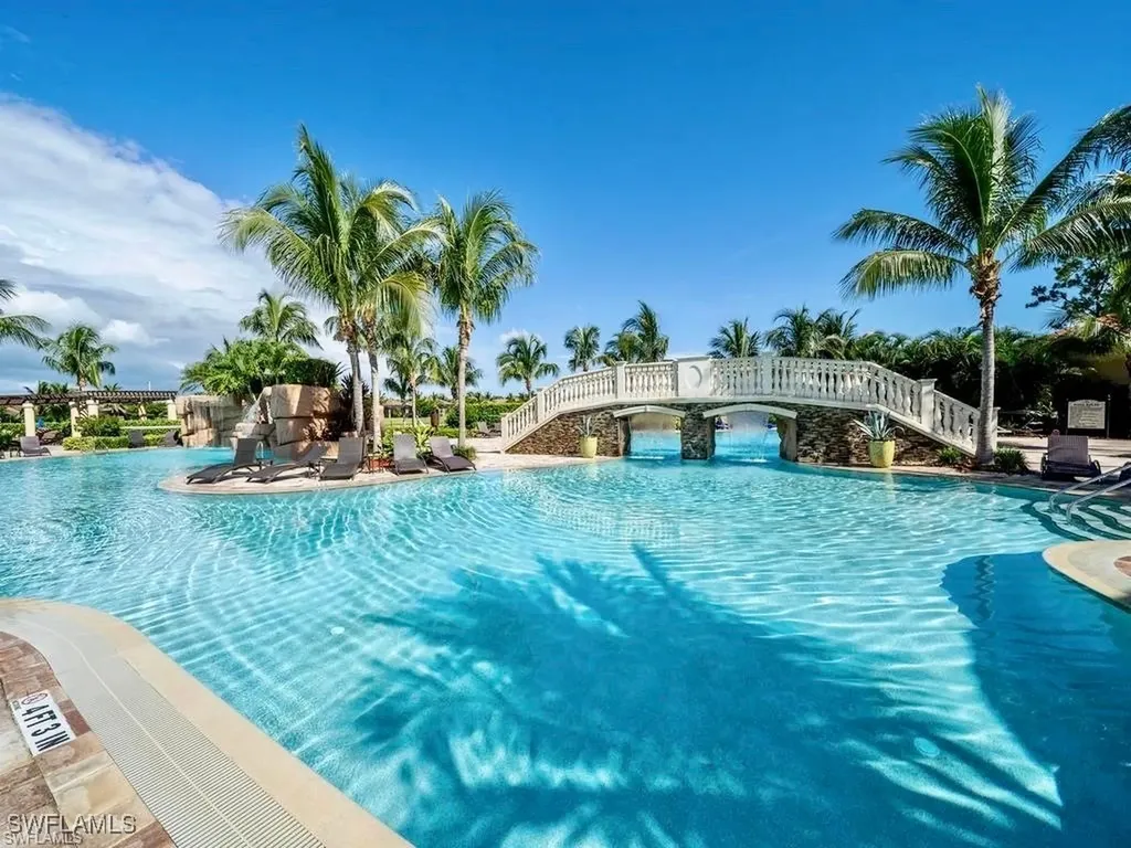 9832 Venezia Circle Naples FL 34113