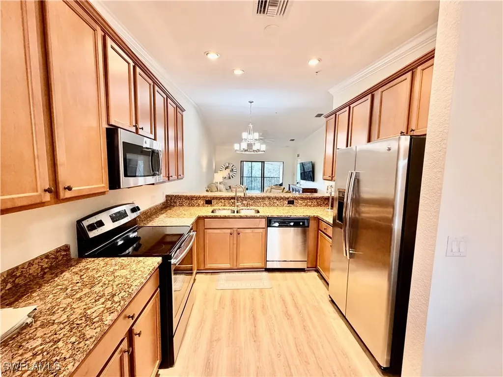 9832 Venezia Circle Naples FL 34113