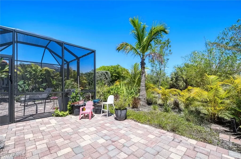 1608 Vizcaya Lane Naples FL 34113