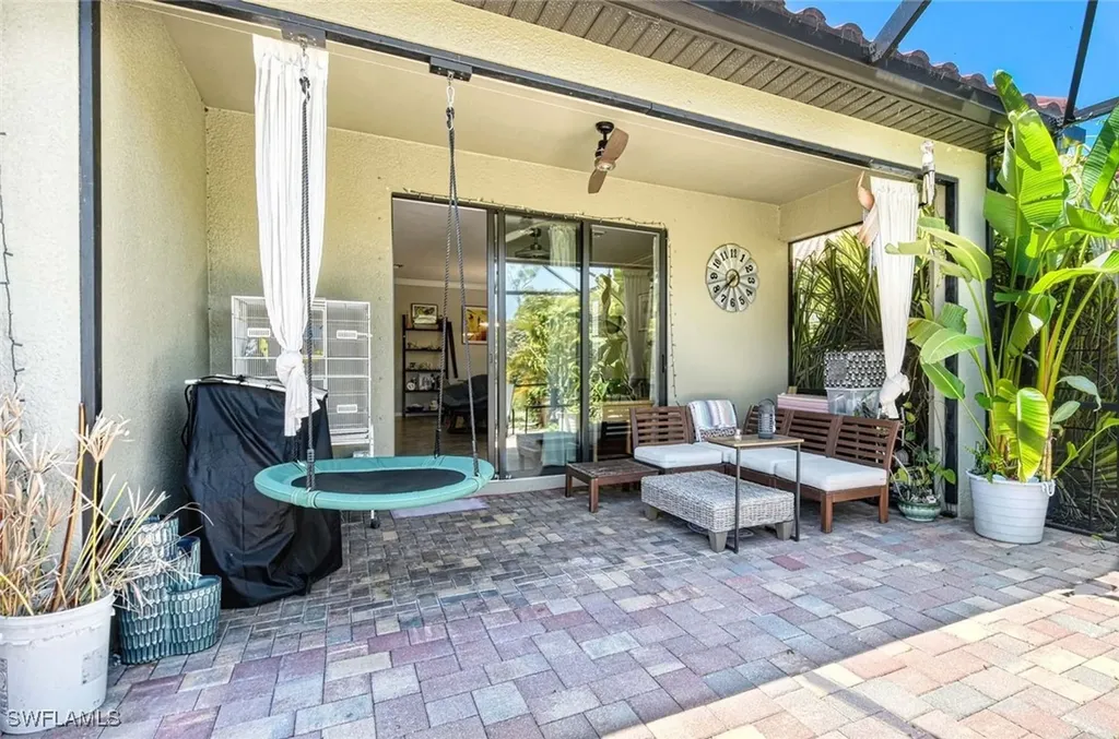 1608 Vizcaya Lane Naples FL 34113